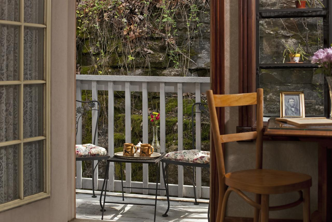 Cliff Cottage Inn, Downtown Bed & Breakfast Eureka Springs Buitenkant foto