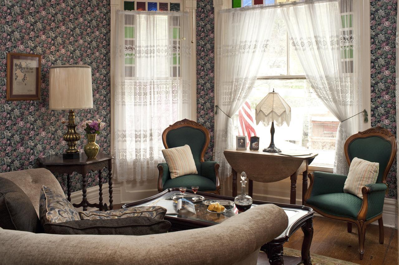 Cliff Cottage Inn, Downtown Bed & Breakfast Eureka Springs Buitenkant foto