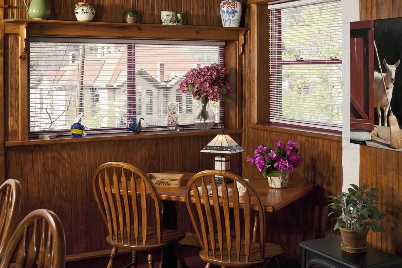 Cliff Cottage Inn, Downtown Bed & Breakfast Eureka Springs Buitenkant foto